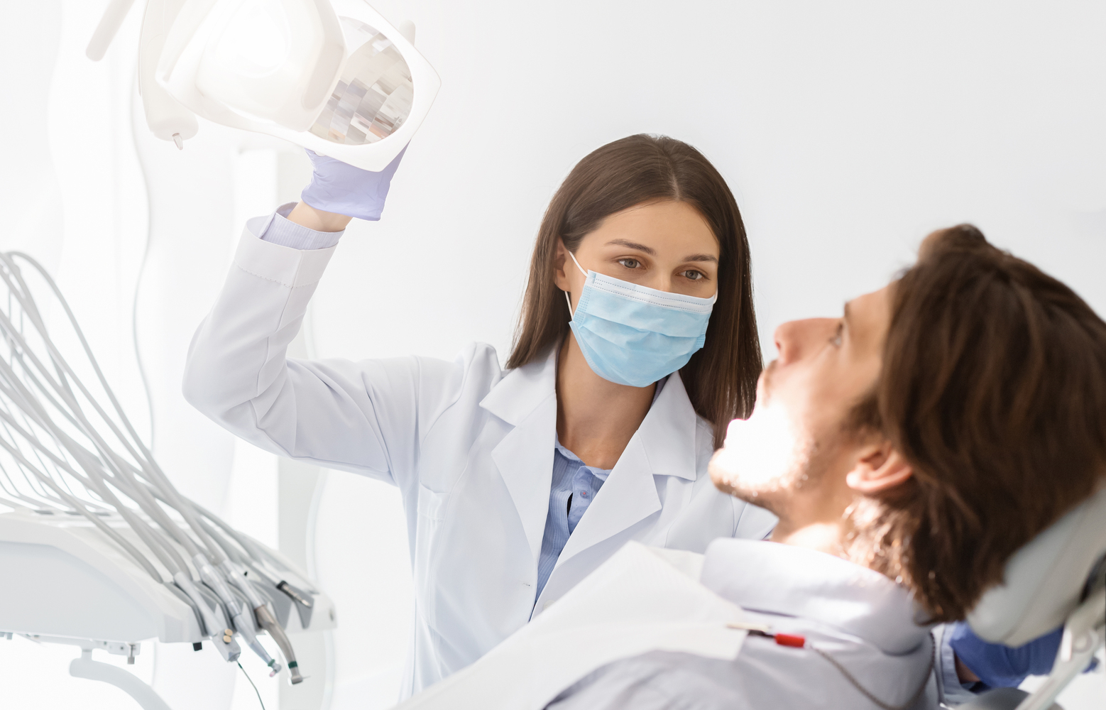 Read more about the article 隱適美拔牙必要嗎？不想拔牙可以嗎？