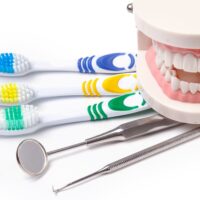 white-teeth-2021-08-30-08-39-58-utc (2) (1)